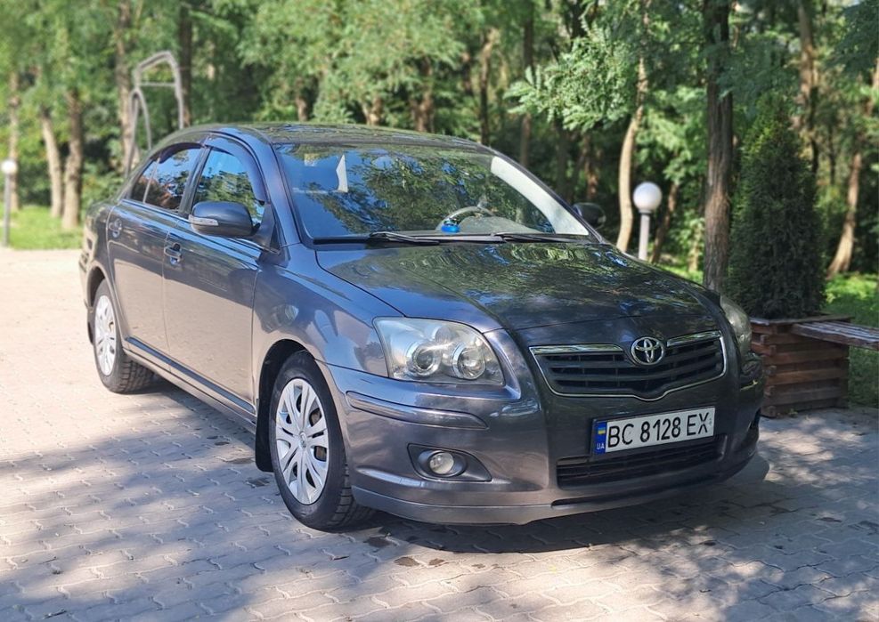 Продам Toyota Avensis
