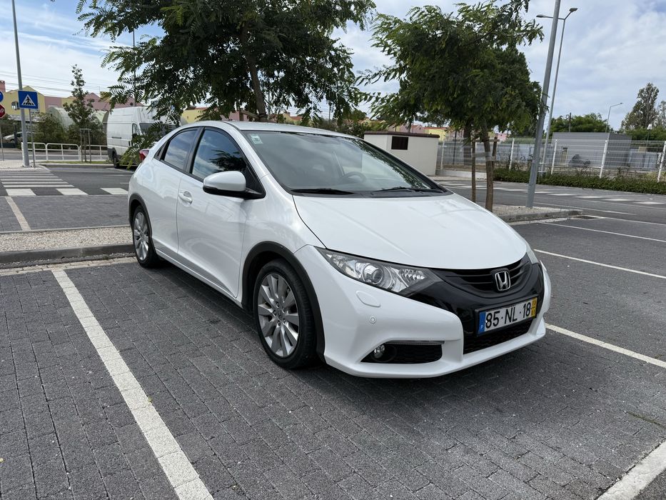Honda Civic 1,6 diesel com 86.000 km reais.Nao aceito troca.