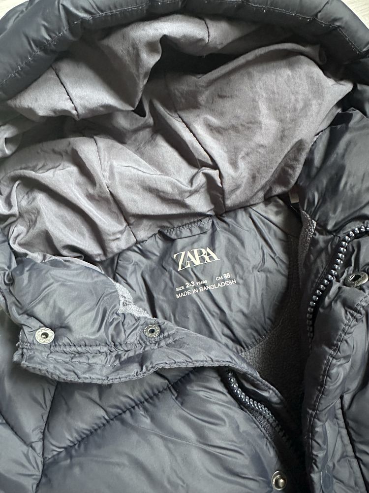 Зимова куртка від Zara