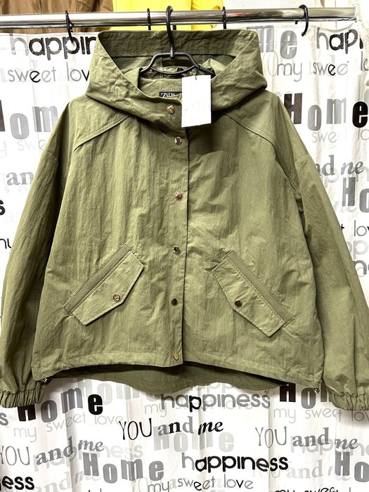 Куртка ветровка с капюшоном, короткая, M, L, XL ZARA.