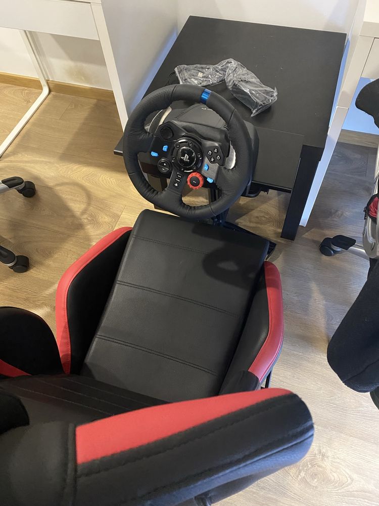 Volante de simulação- Logitech G29