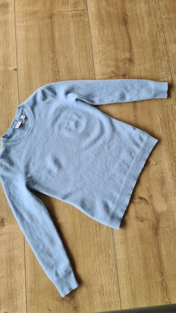 Sweter 100% Kaszmir. Rozmiar S 36 / M 38. Kolor Baby blue Błękitny