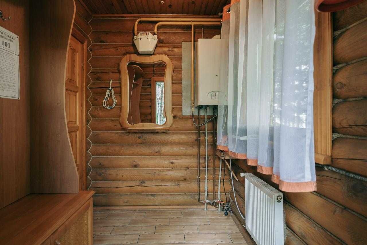 Продається котедж в Яремче - центр, 20 хв пішки до водоспаду «Прибій»