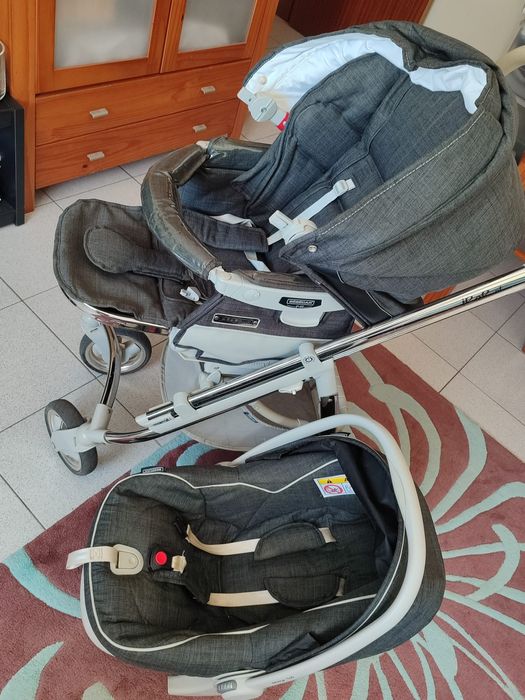 Carrinho de bebe Bébécar Trio