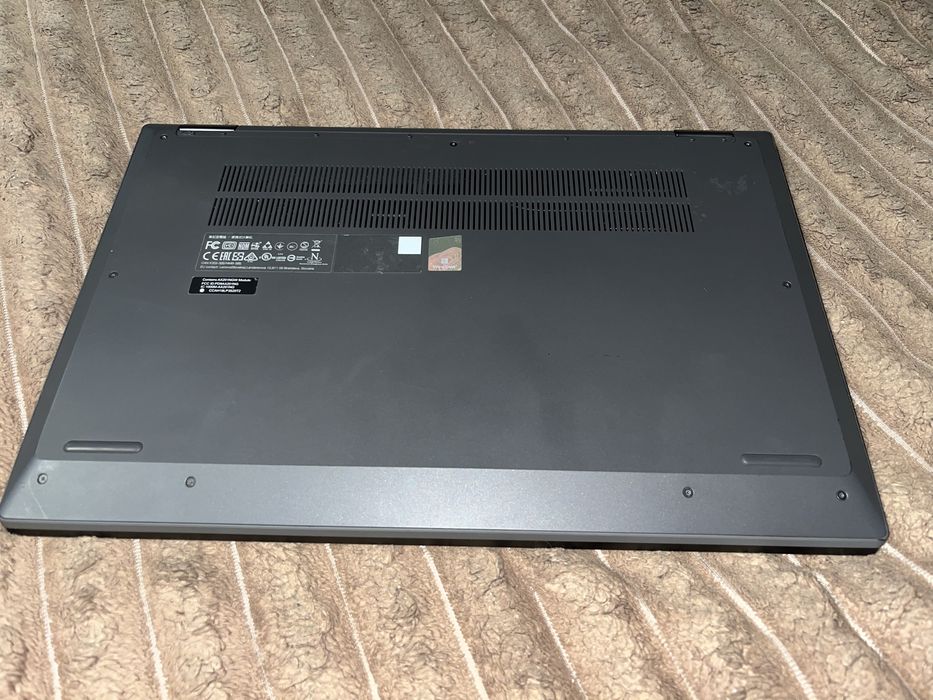 Ноутбук Lenovo IdeaPad сенсорний