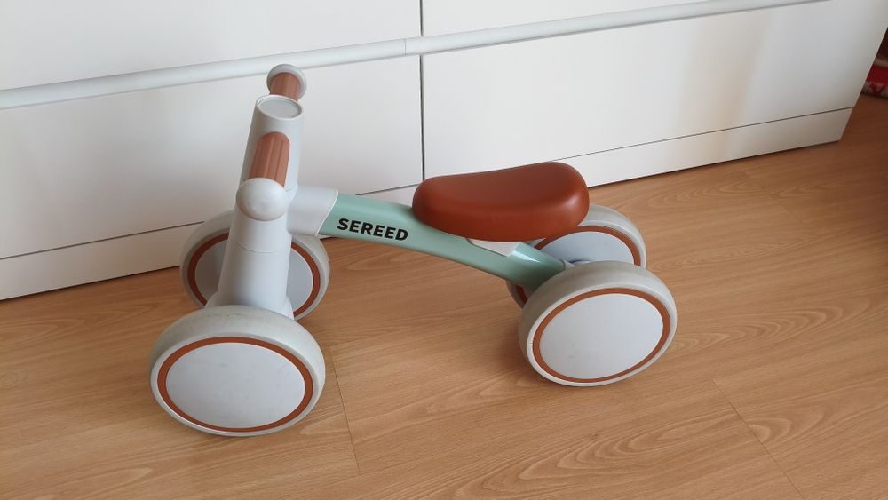 Bicicleta de criança dos 12 aos 24meses