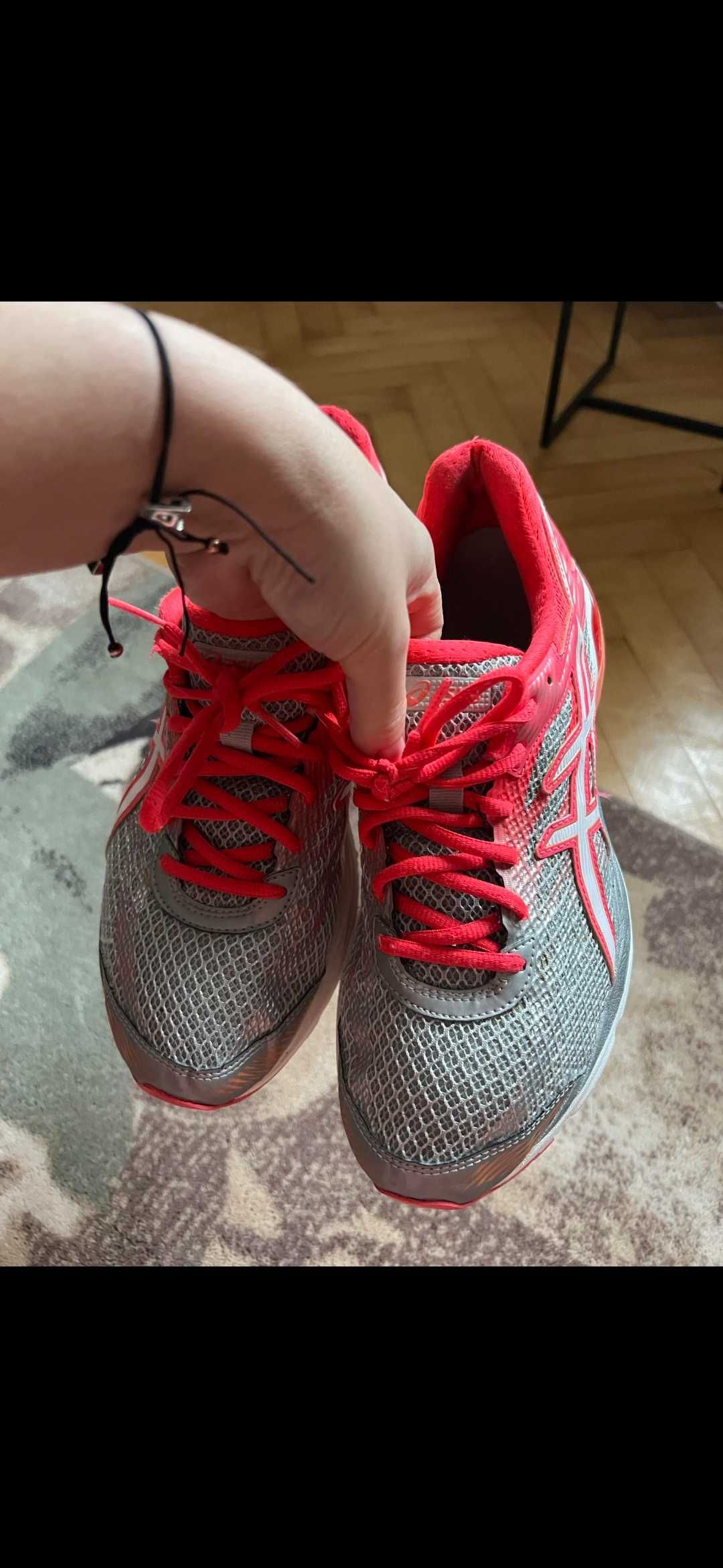 Buty męskie Asics 42 oryginalne stan super