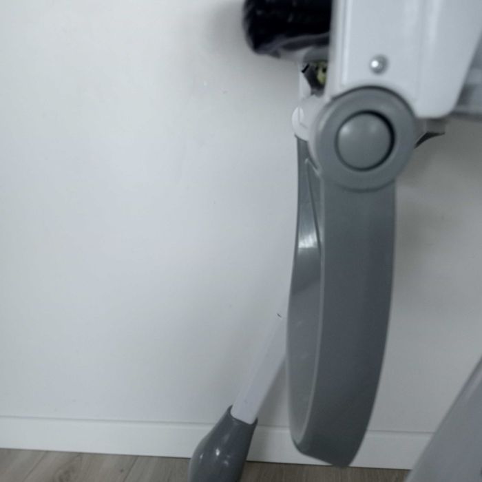 Krzesło do karmienia Caretero Luna