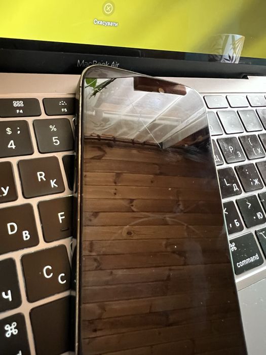 Iphone 14 Pro 128gb, neverlock, замінений дисплей, розбитий стан