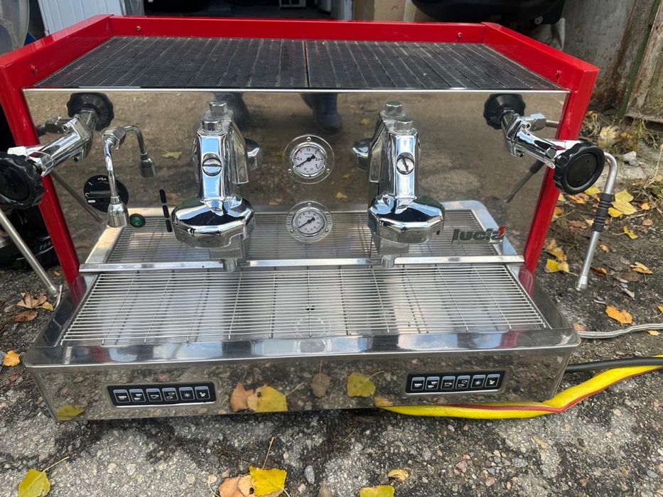 Продается кофемашина и кофемолка