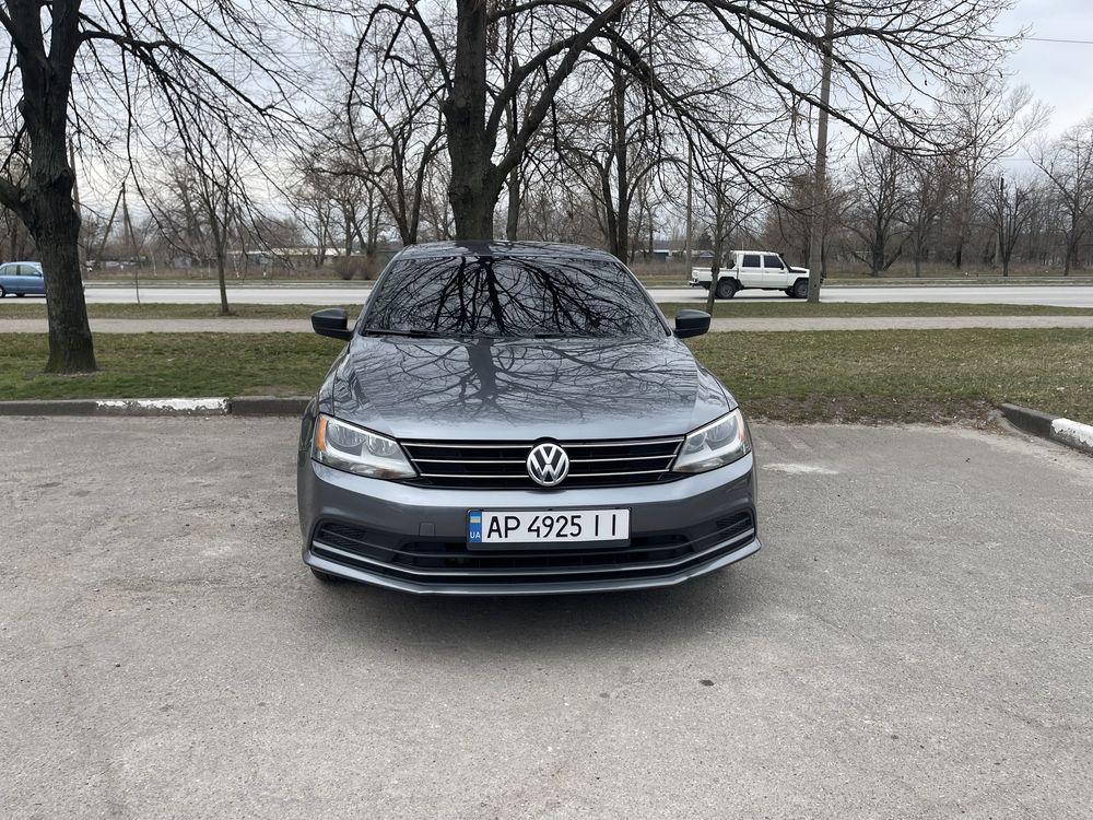 Продам Volkswagen Jetta 2015