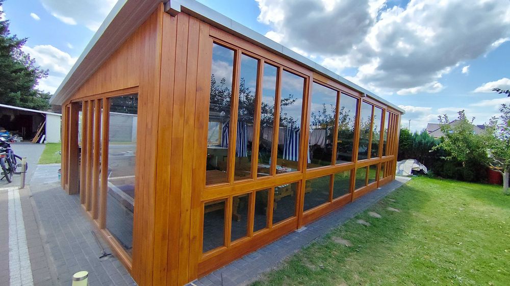 Stoły drewniane altany drzwi