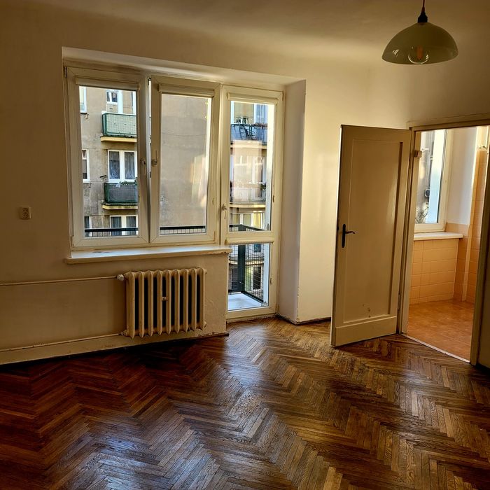 Mieszkanie  44 m. Łódź ul. Sanocka 24 drugie piętro