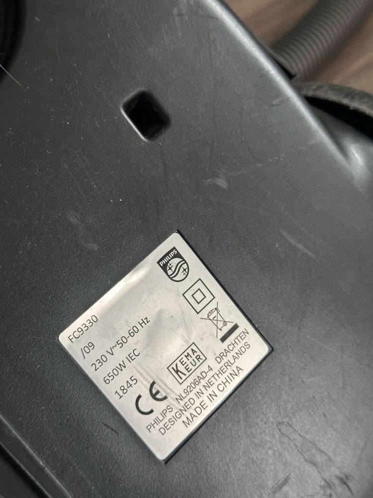 Odkurzacz bezworkowy PHILIPS PowerPro Compact FC9330/09