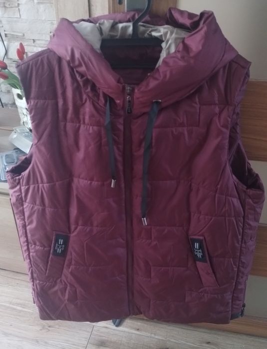 Kamizelka bordo pikowana