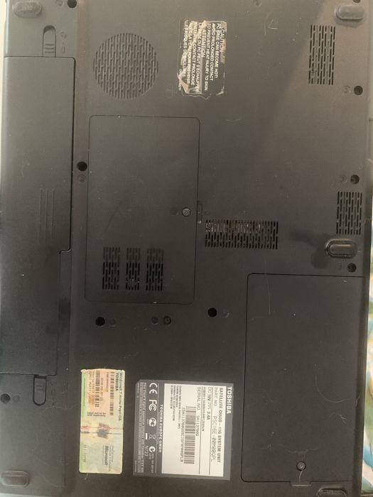 Laptop toshiba 8 gb pamiec ram - do przegladania internetu