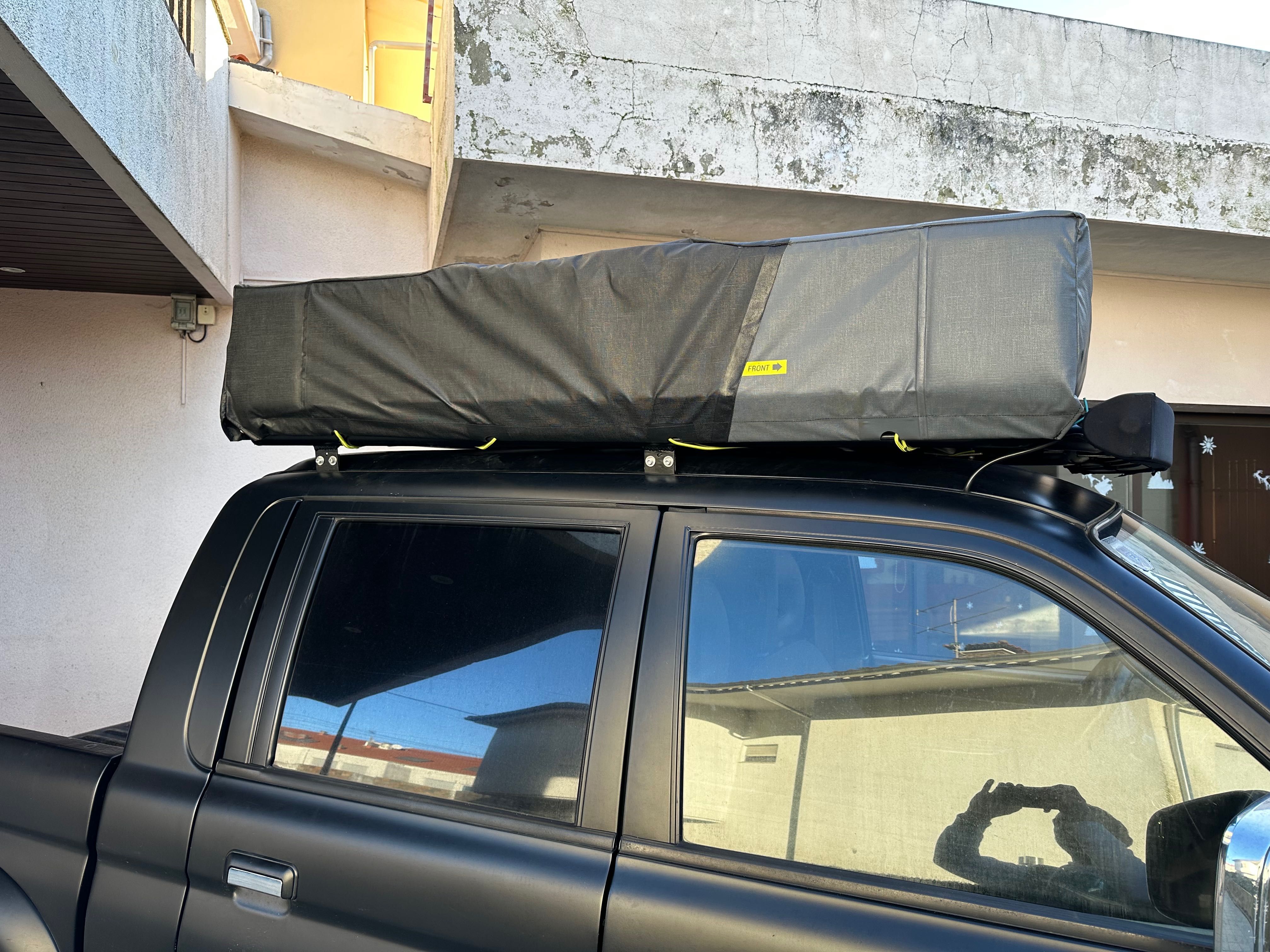 Tenda de tecto nova