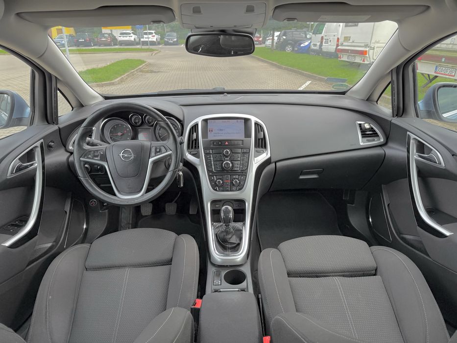 OPEL ASTRA J 1.4T 140KM + LPG !! KLIMA , ALU 18”, Ładna !! 2010r !!