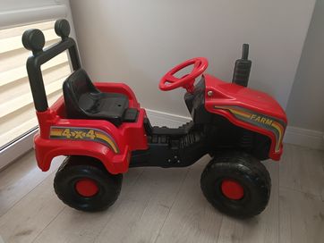 Duży traktorek dla dziecka