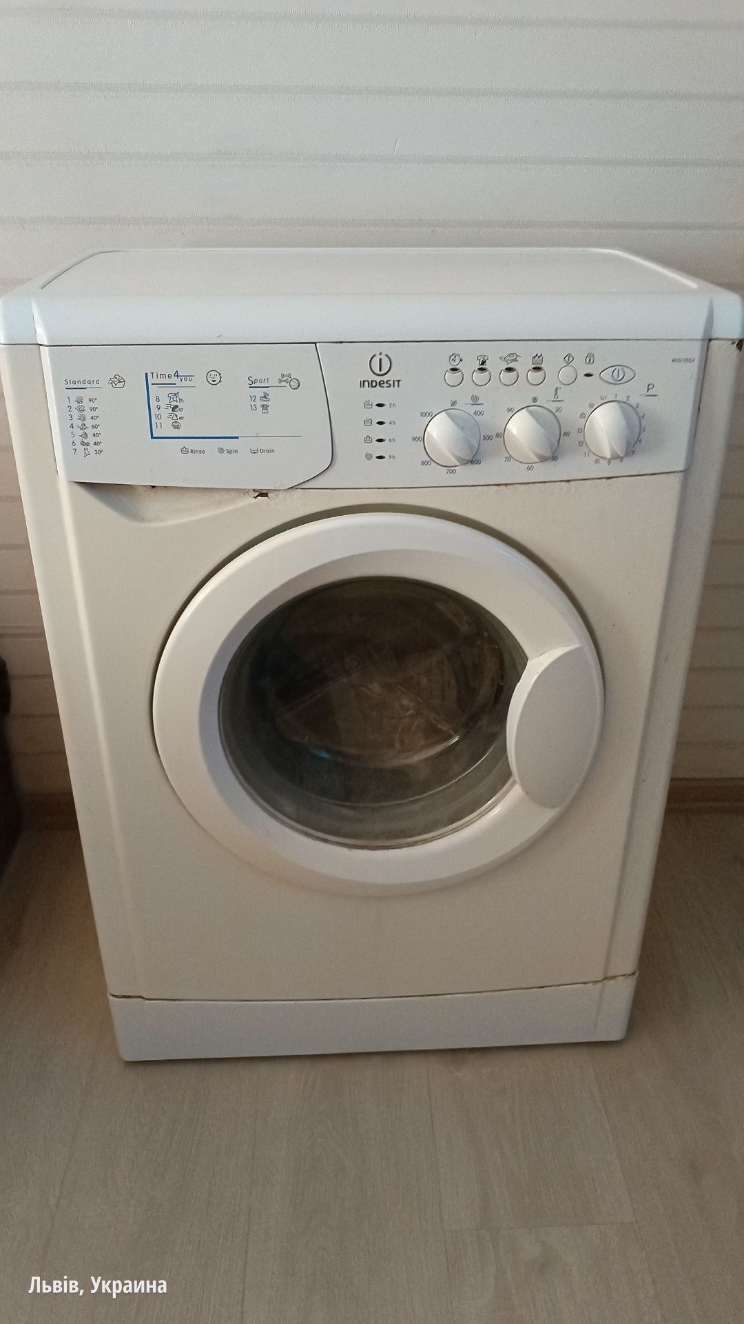 Стиральная машина indesit