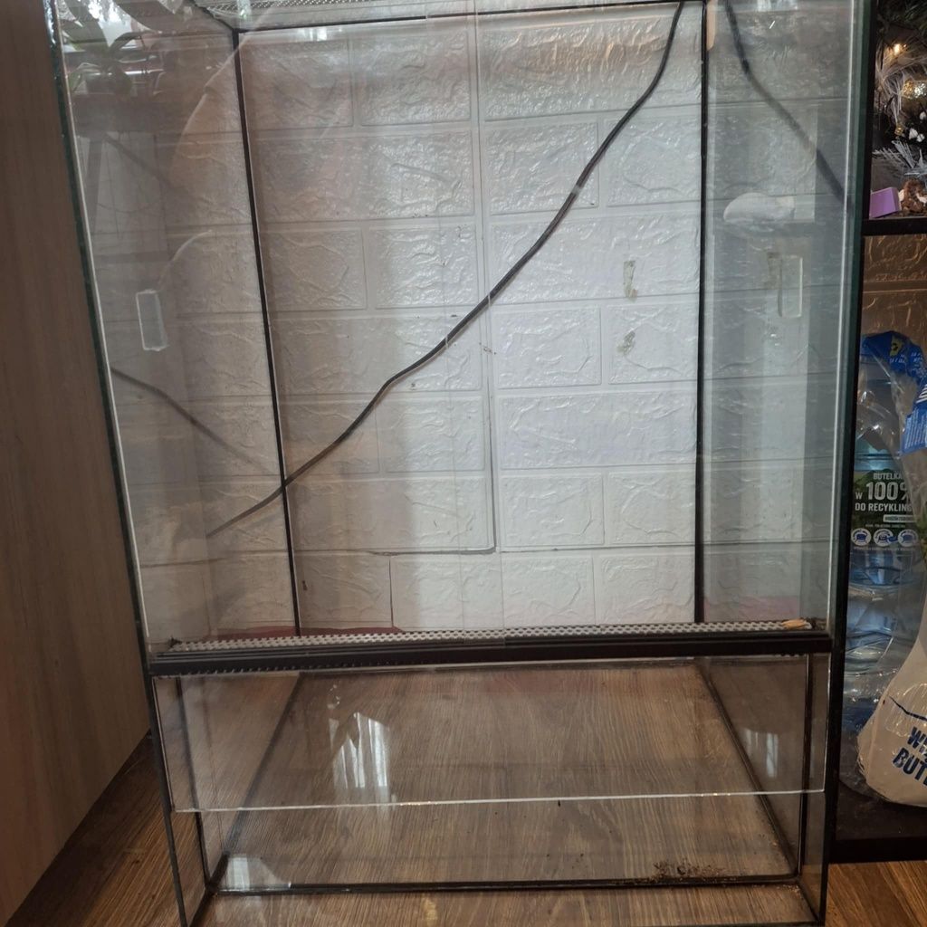 Sprzedam lub wymienię terrarium