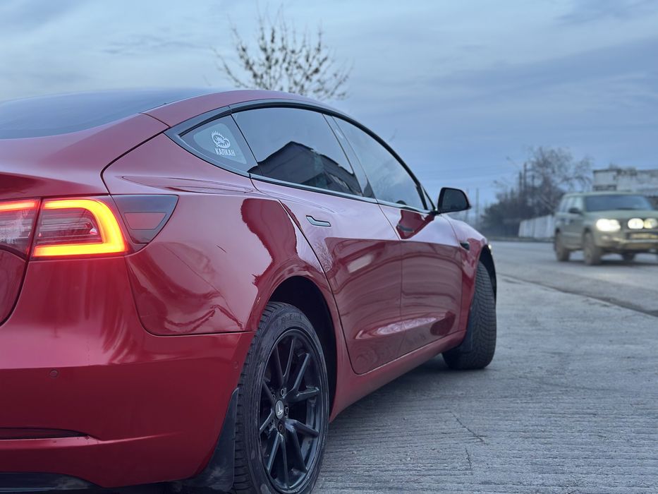 Продам Tesla model 3 2018 75 kwt