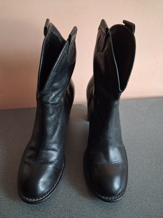 Sheen шкіряні ботильйони 39 р.