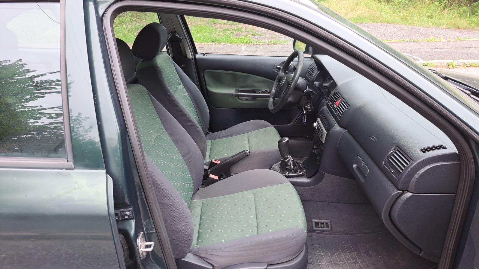 Skoda octavia 02r 1.6 Benz