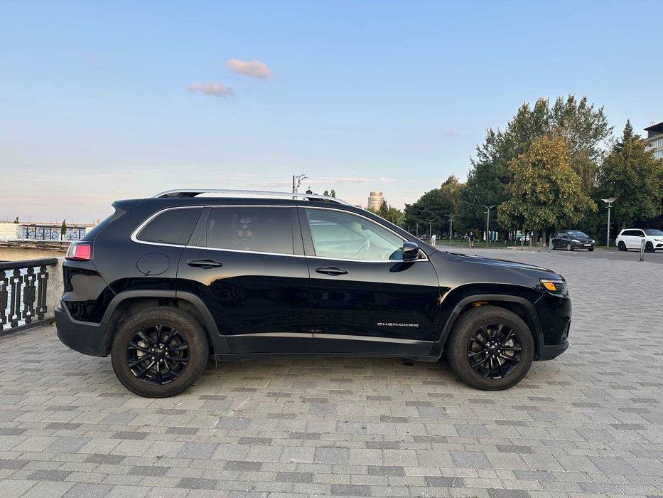 Продам авто Jeep Cherokee KL 2018