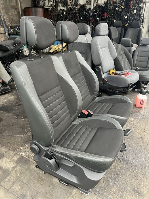 Продам сиденья рено лагуна 3 оригинал
