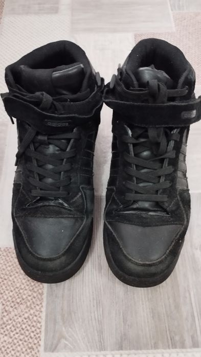 Кросівки зимові Adidas жіночі