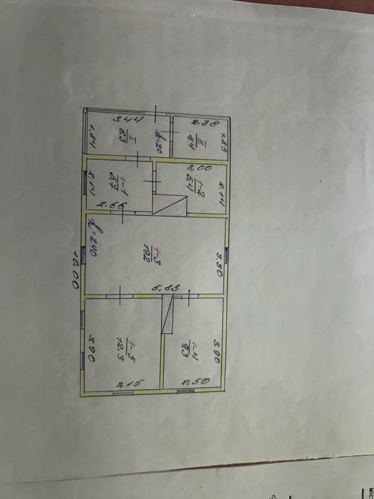 Продається будинок який потребує ремонту