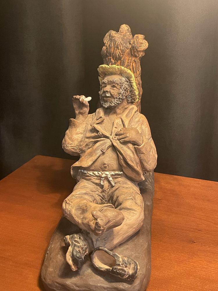 Escultura assinada da ceramista lurdes vieira