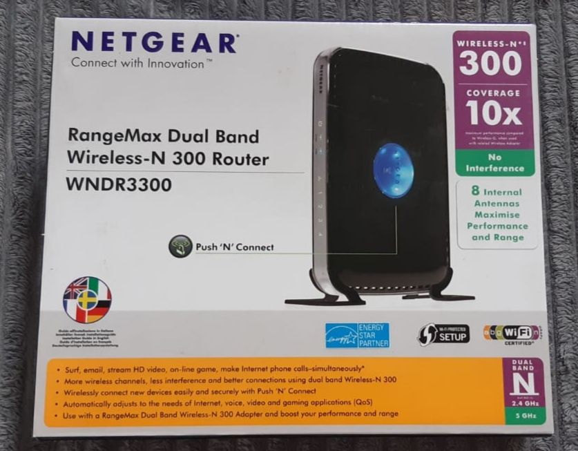 Netgear Dual band  Range max WNDR 3300