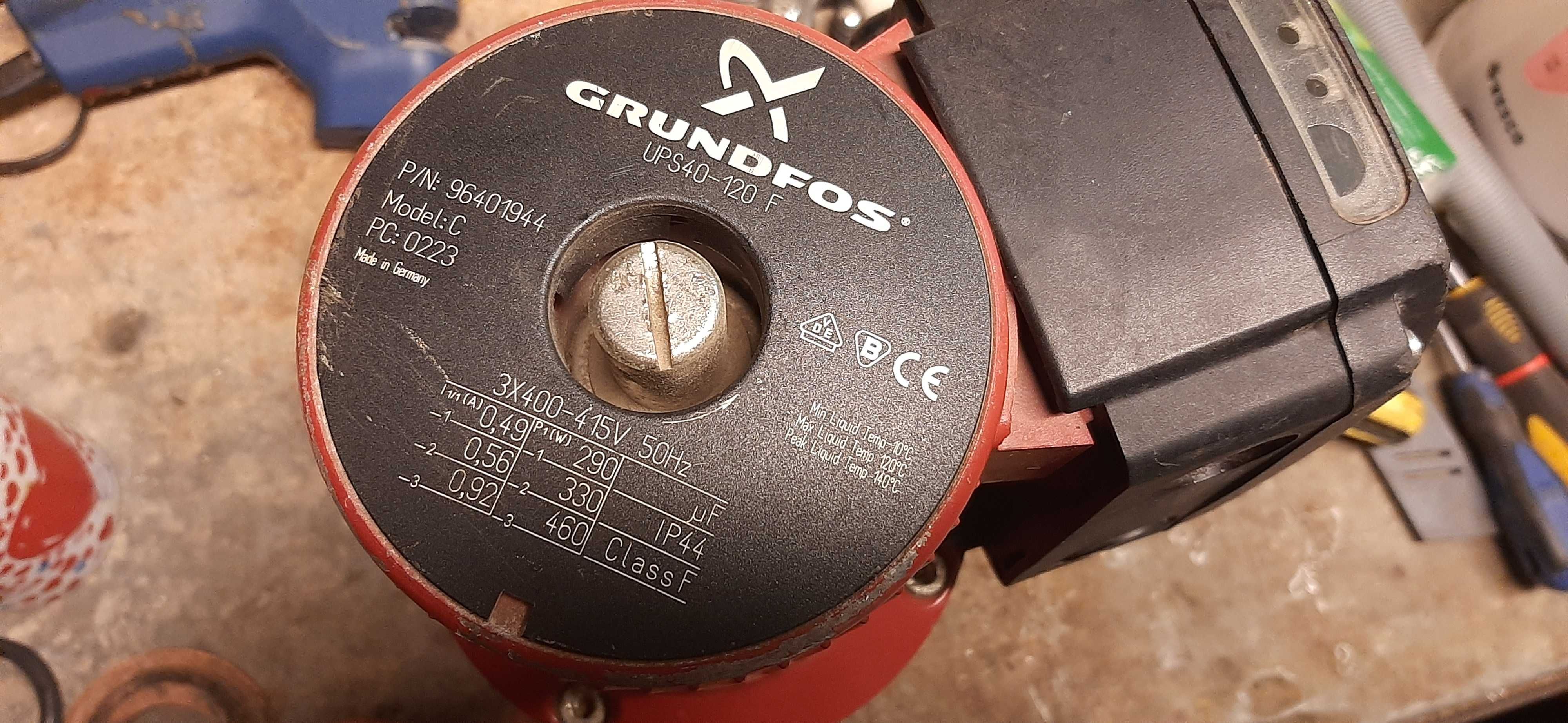 Grundfos  ups 40 / 120 /F