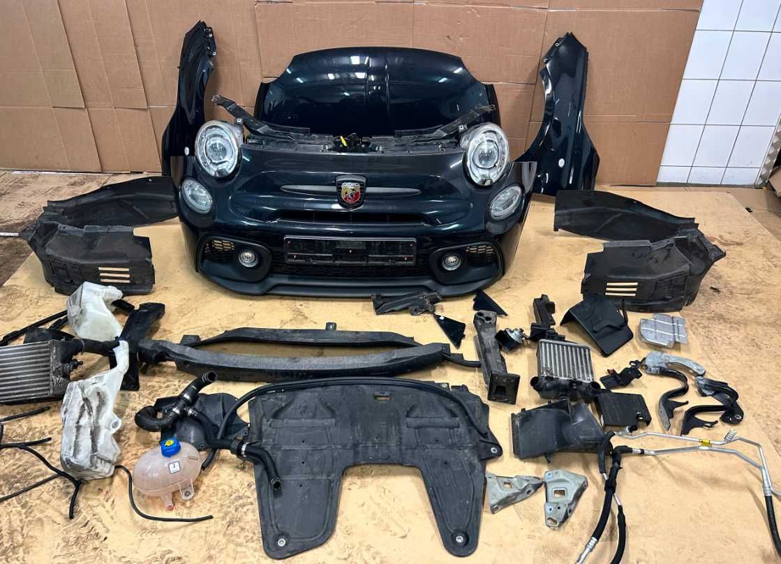 Бампер передний Abarth 695,500,595 запчасти б/у
