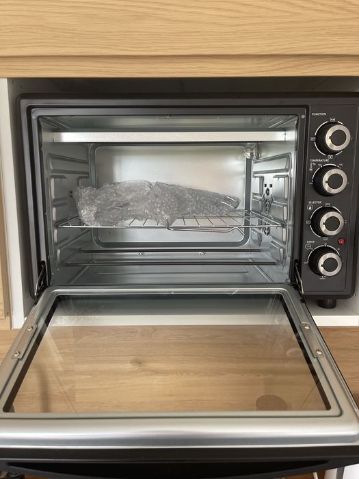 Nowy nie uzywany piekarnik