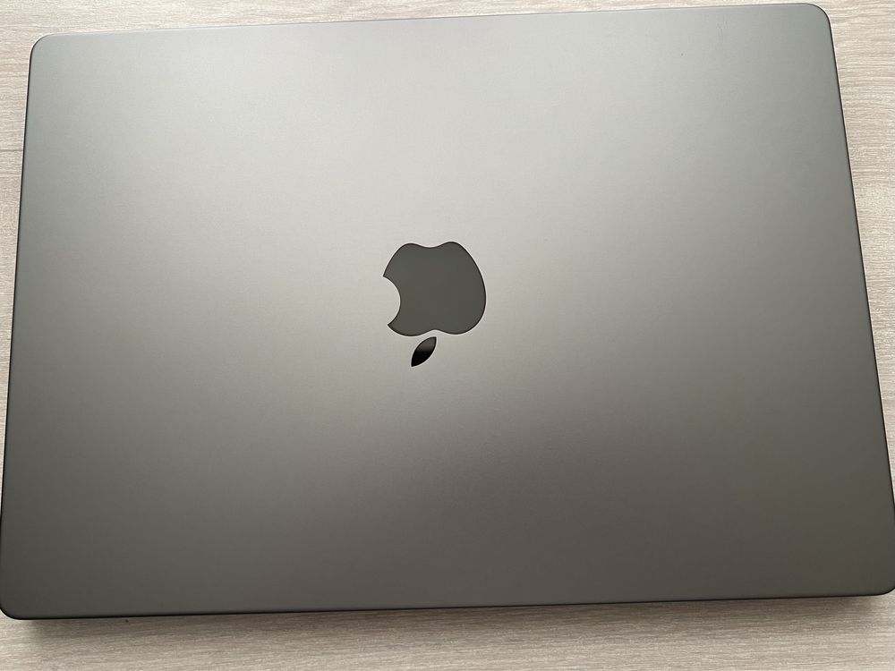 Apple Macbook Pro 14.2 M1pro 16gb 1Tb 2 цикла