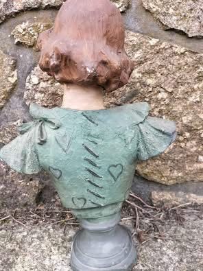 Busto aArt Deco terracota