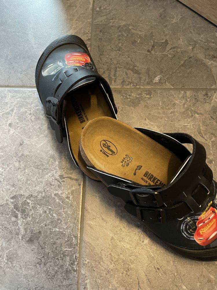 Sandałki Birkenstock czarny profilowany rozm.33