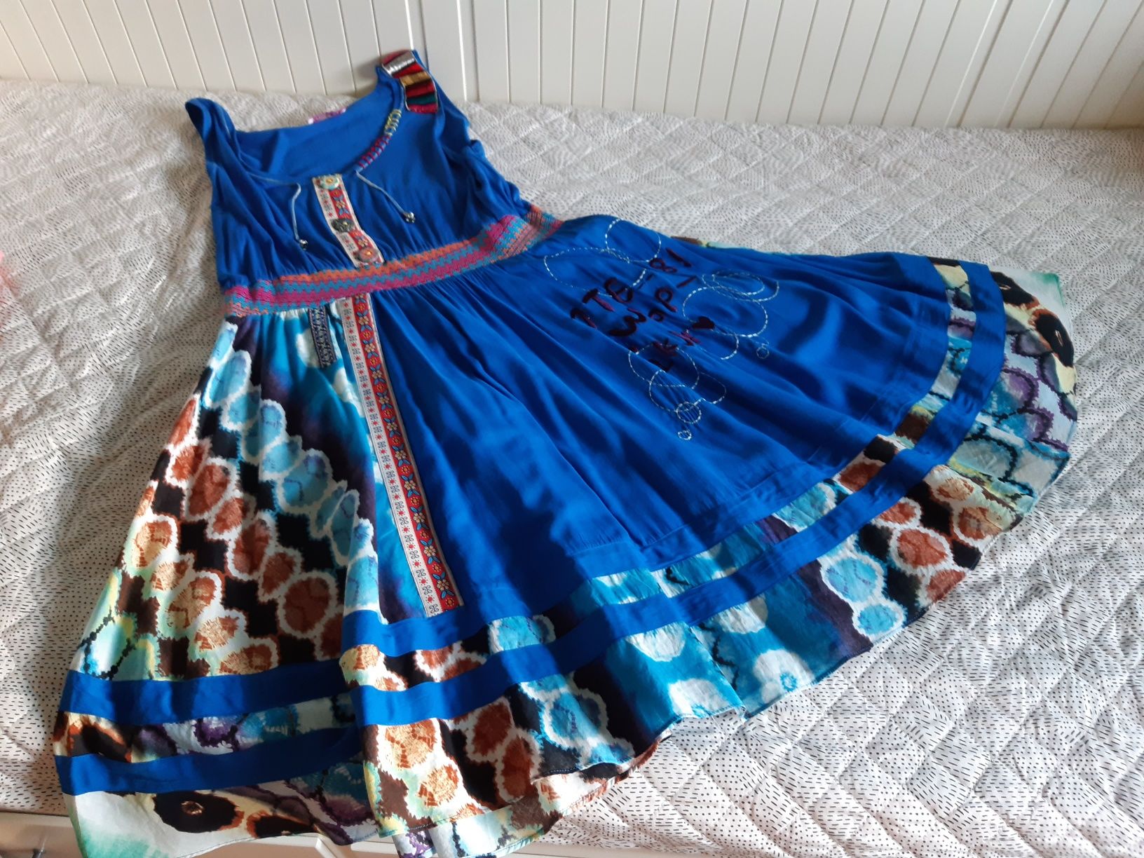 Vendo vestido NOVO 100% algodão tipo Desigual-N°38