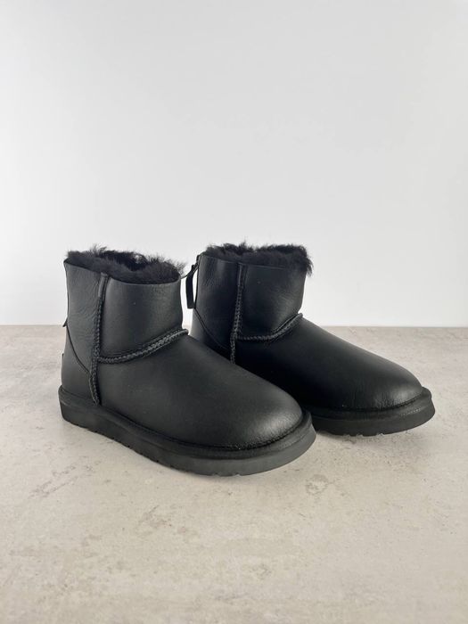 36-39 р угги Ugg Short ZIP Black Leather