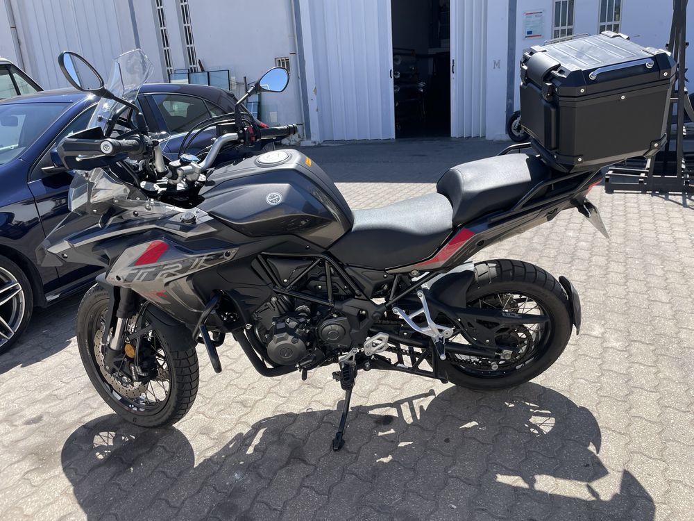 Benelli trk 502x