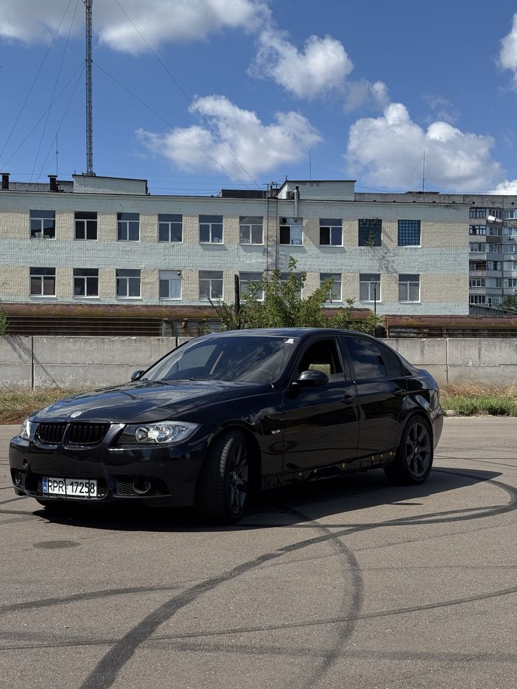 Продам Bmw e90 325ix