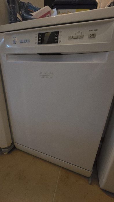 Maquina lavar loica Ariston Hotpoint