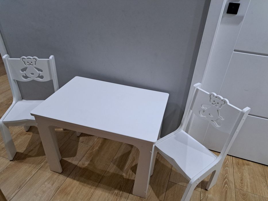 Stolik i 2 krzesełka