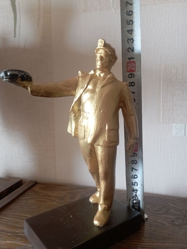 Статуэтка шахтера