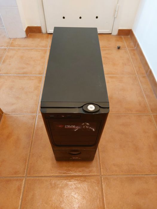 Desktop Gaming / Multimédia – Ryzen 5, 16GB RAM, SSD + HDD, Radeon R9