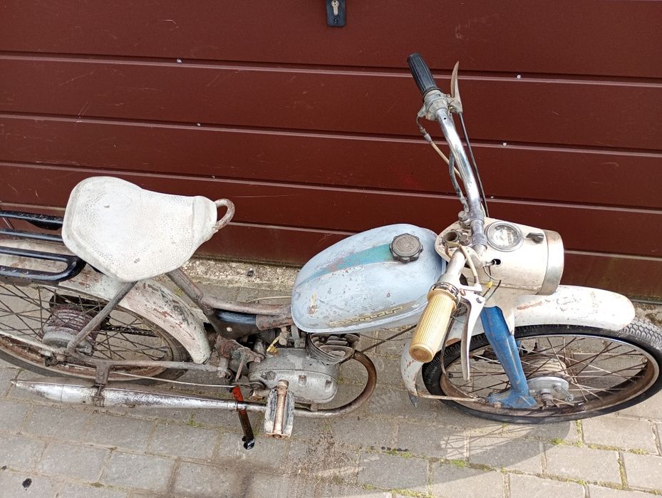 Komar zarejestrowany 2320 sztywniak, biała tablica Romet żak motorynka