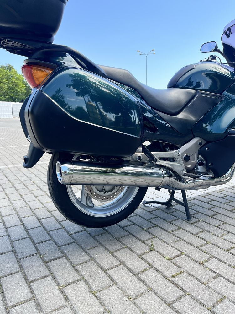 Продам honda deauville 650